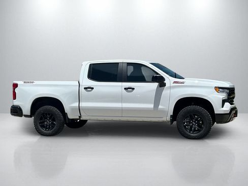 Used 2026 Chevrolet Silverado 1500 LT Trail Boss AWD/4WD image 4