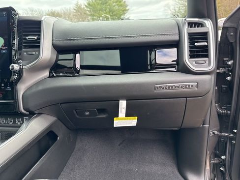 New 2026 RAM 1500 Laramie AWD/4WD image 31