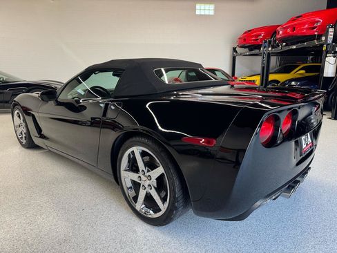 Used 2007 Chevrolet Corvette Convertible w/ Preferred Equipment Group RWD image 25