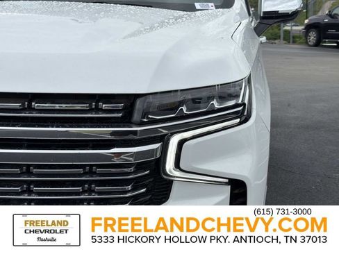 Used 2024 Chevrolet Suburban Premier AWD/4WD image 10