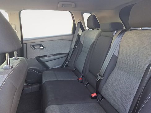 Used 2023 Nissan Rogue SV image 13