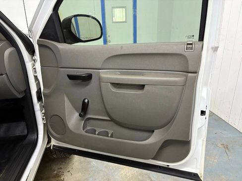 Used 2014 Chevrolet Silverado 2500 W/T image 11