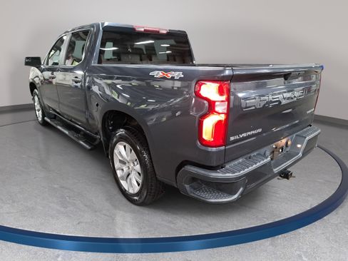 Used 2022 Chevrolet Silverado 1500 Custom w/ Safety Confidence Package AWD/4WD image 7
