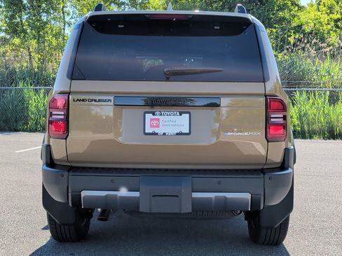 Certified 2026 Toyota Land Cruiser w/ Premium Package AWD/4WD image 8