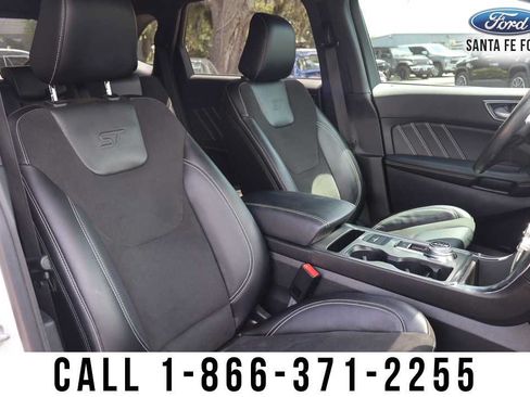 Used 2022 Ford Edge ST AWD/4WD image 33