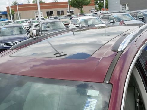 Used 2021 Chrysler Pacifica Limited w/ Premium & Safety Sphere Group AWD/4WD image 11