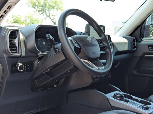 Used 2023 Ford Bronco Sport Big Bend AWD/4WD image 10