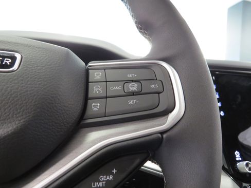 New 2026 Jeep Grand Wagoneer Limited image 22