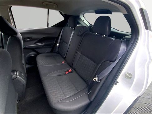 Used 2022 Nissan Kicks SV image 16