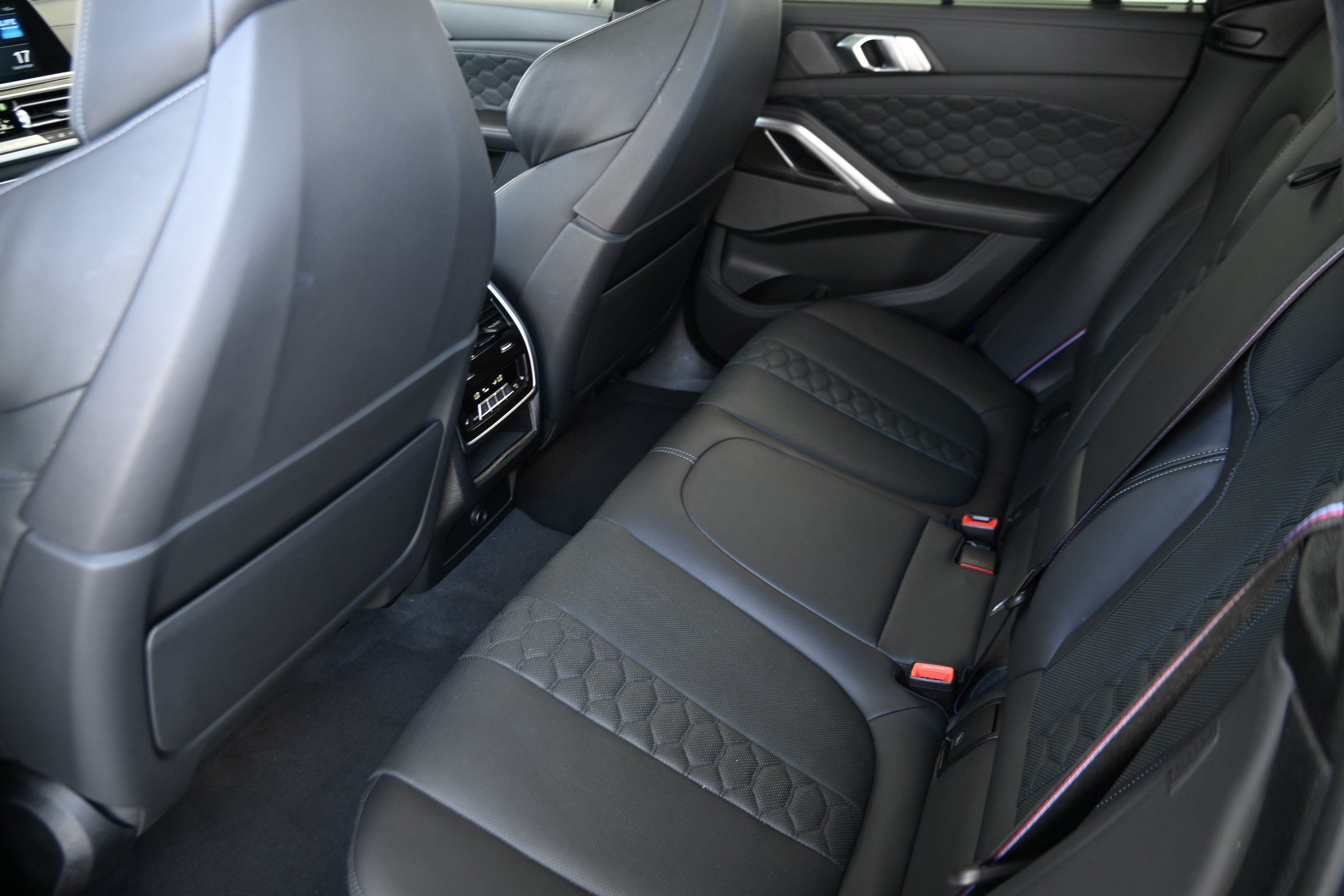 Used 2022 BMW X6 M w/ Competition Package AWD/4WD image 11