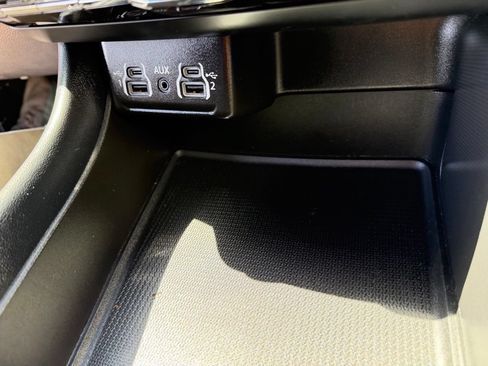 Used 2024 Dodge Durango GT RWD image 27
