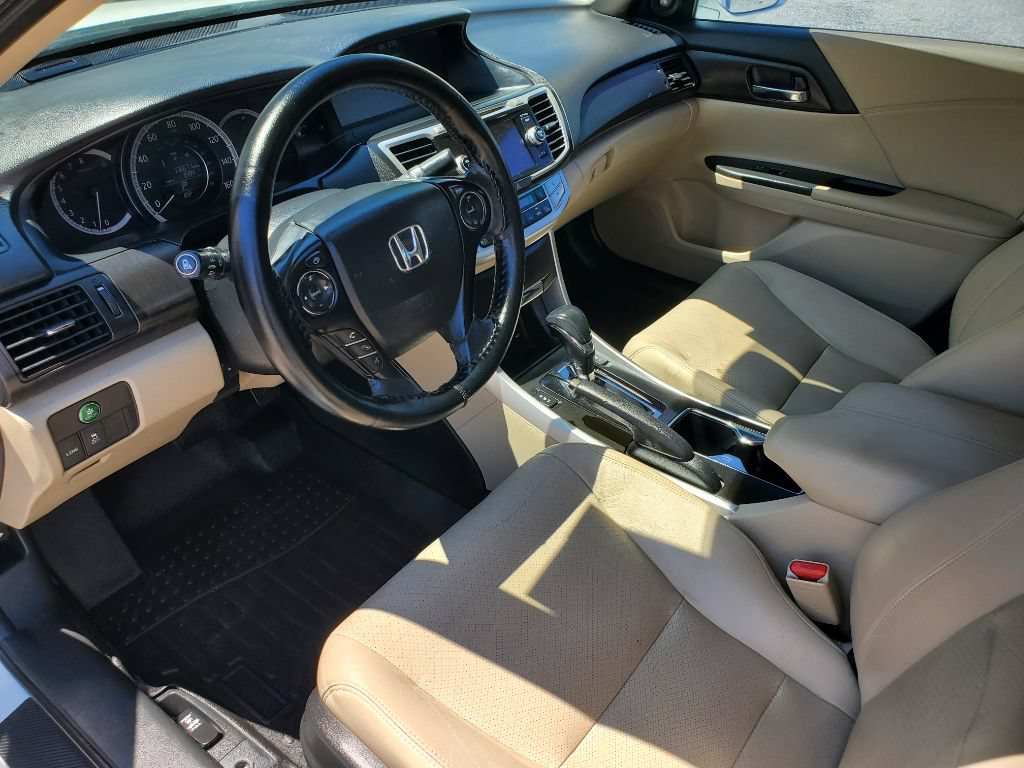 Used 2015 Honda Accord EX-L image 15