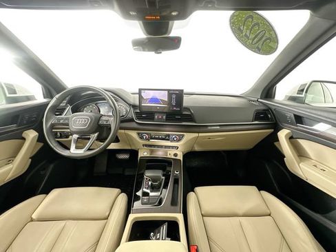 Used 2022 Audi Q5 2.0T Premium AWD/4WD image 3