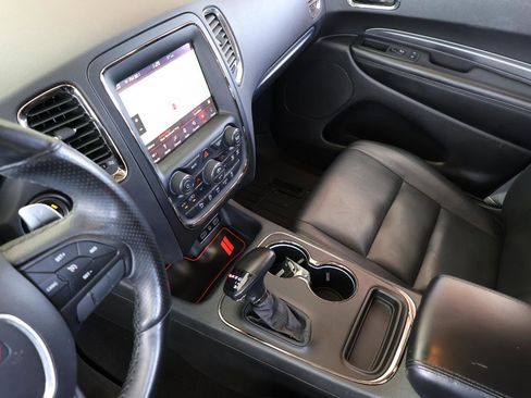 Used 2019 Dodge Durango GT image 40