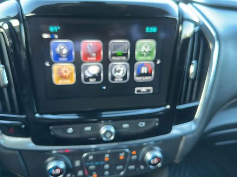 Used 2019 Chevrolet Traverse LT image 24