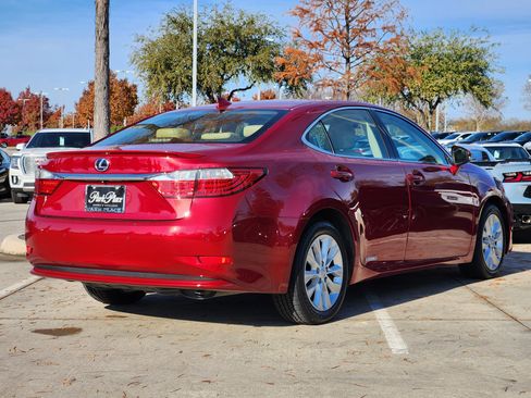 Used 2015 Lexus ES 300h image 13