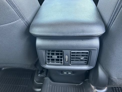 Used 2024 Toyota RAV4 XLE AWD/4WD image 15