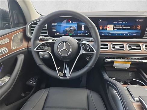 New 2026 Mercedes-Benz GLE 450e 4MATIC image 13