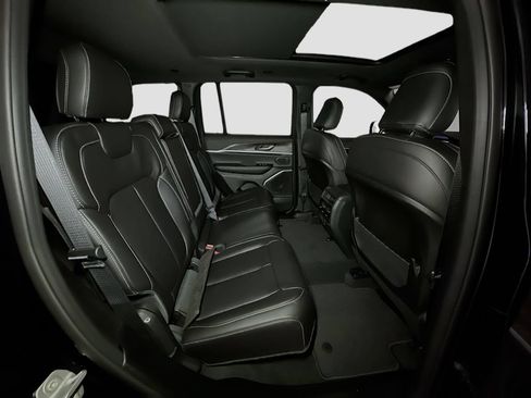 New 2026 Jeep Grand Cherokee Limited AWD/4WD image 31