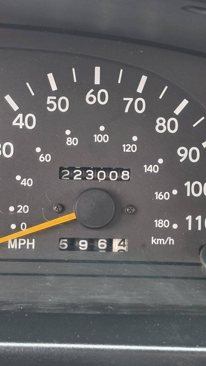 Used 1997 Toyota Tacoma 4x4 Xtracab V6 w/ LX Pkg image 12