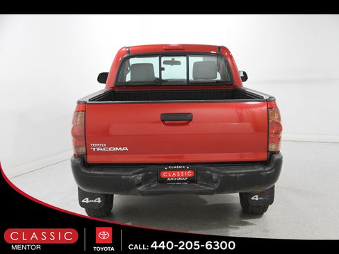 Used 2014 Toyota Tacoma 4x4 Regular Cab image 16