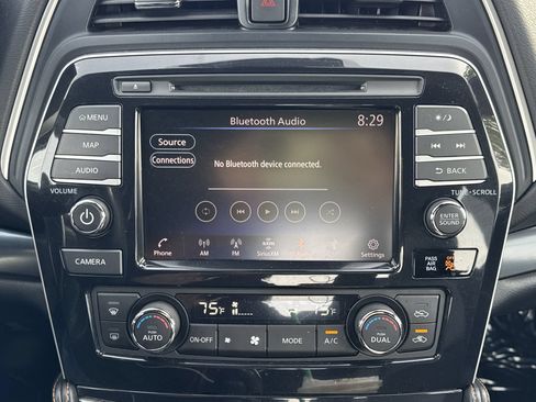 Used 2023 Nissan Maxima SR w/ Sport Mat Group FWD image 16