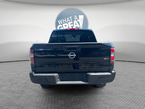 Used 2023 Nissan Frontier SV RWD image 5