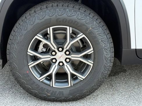 New 2026 GMC Acadia AT4 AWD/4WD image 7