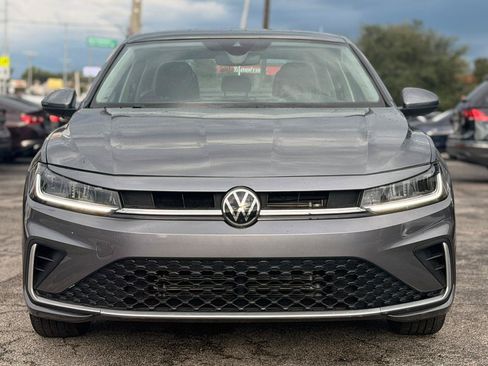 Used 2026 Volkswagen Jetta SE FWD image 3