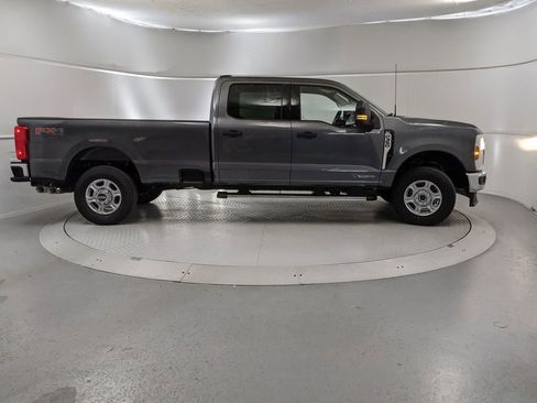 New 2026 Ford F350 XLT image 2