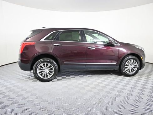 Used 2017 Cadillac XT5 Luxury w/ Driver Awareness Package AWD/4WD image 7