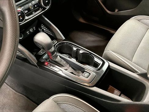 Used 2021 Chevrolet TrailBlazer LT w/ Convenience Package image 17