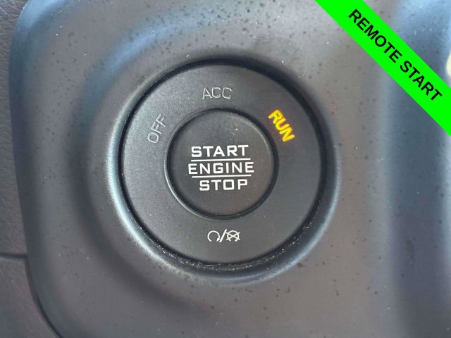 Used 2021 Jeep Wrangler Unlimited Sahara AWD/4WD image 15
