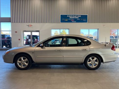 Used 2000 Ford Taurus SES image 8