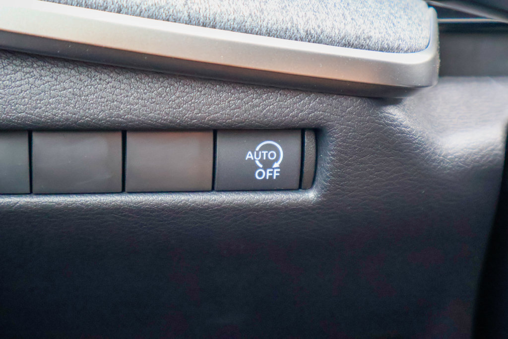 New 2027 Nissan Kicks SV FWD image 15