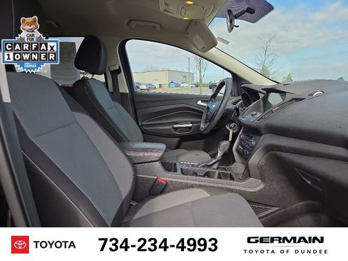 Used 2017 Ford Escape SE w/ Equipment Group 201A FWD image 14
