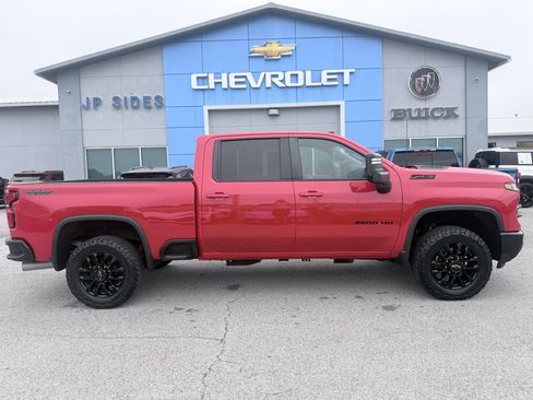 Used 2025 Chevrolet Silverado 2500 LT w/ Trail Boss Package AWD/4WD image 8