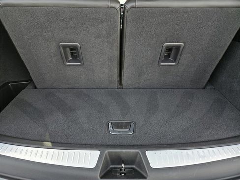 Used 2021 Cadillac XT6 Premium Luxury image 33