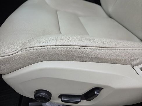 Used 2019 Volvo S90 T6 Momentum w/ Protection Package Premier image 14