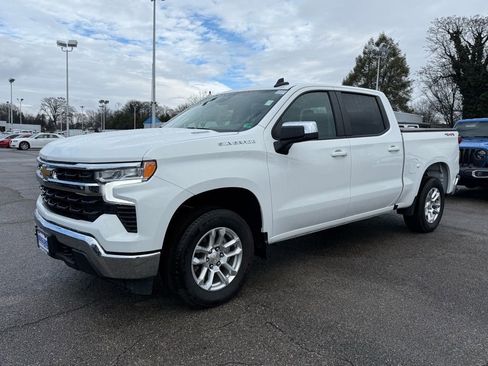 Used 2025 Chevrolet Silverado 1500 LT image 8