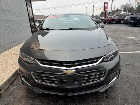 Used 2017 Chevrolet Malibu Hybrid w/ Leather Package image 4