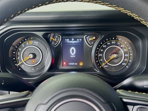 Used 2024 Jeep Gladiator Sport image 24