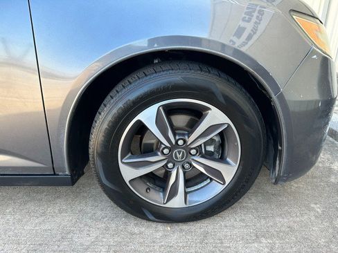 Used 2014 Honda Odyssey LX image 32