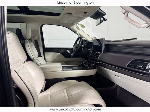 Used 2023 Lincoln Navigator L Black Label AWD/4WD image 16