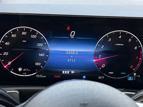 Certified 2025 Mercedes-Benz GLB 250 image 29