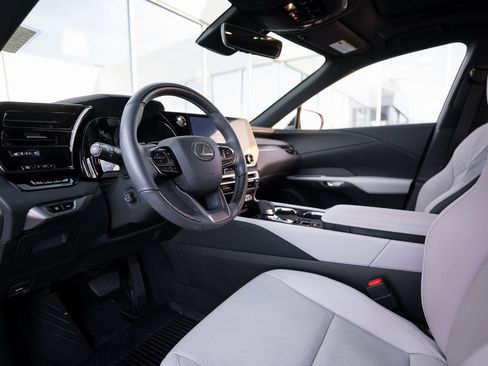 Used 2024 Lexus RX 350 Premium image 12