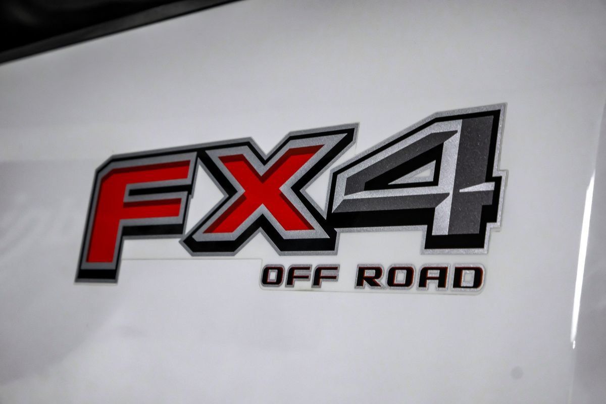 Used 2024 Ford F250 Lariat w/ Sport Appearance Package AWD/4WD image 46