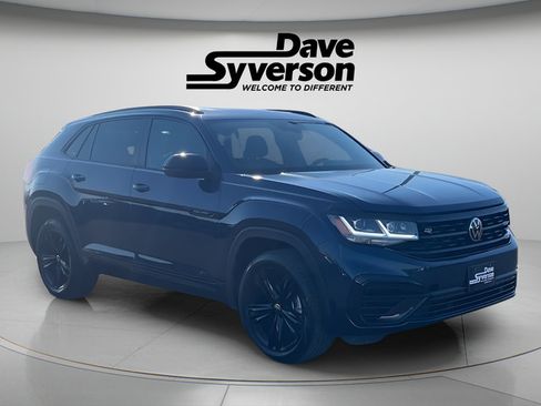 Used 2023 Volkswagen Atlas Cross Sport SEL R-Line AWD/4WD image 7
