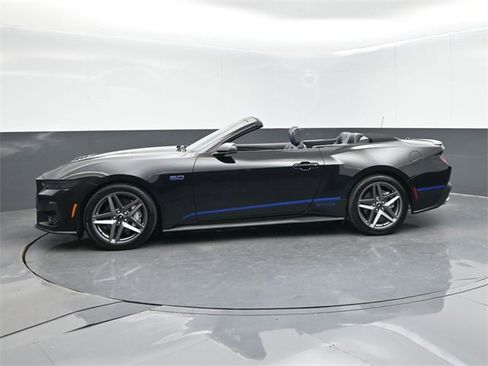 Used 2024 Ford Mustang GT Premium image 5