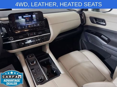 Used 2022 Nissan Pathfinder SL AWD/4WD image 22